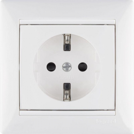 774421 Розетка 1-м СП Valena 16А IP21 230/250В 2P+E с заземл. защ. шторки на винтах механизм бел. IEK 