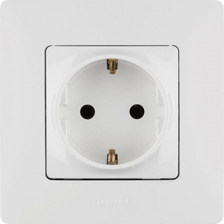 672221 Розетка 1-м СП Etika 16А IP20 250В 2P+E с заземл. немецк. стандарт винтов. клеммы механизм бел. IEK 
