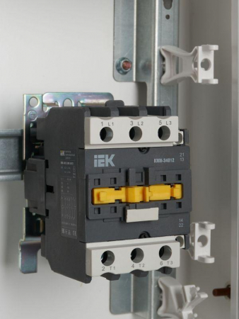 KKM31-040-400-11 Контактор КМИ-34012 40А 400В/AC3 1НО 1Н3 KARAT IEK 
