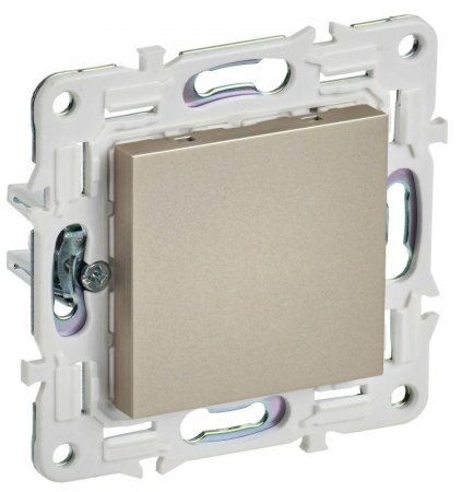 SK-PL10-K37 Заглушка с суппортом SKANDY SK-C01Sh шампань IEK 