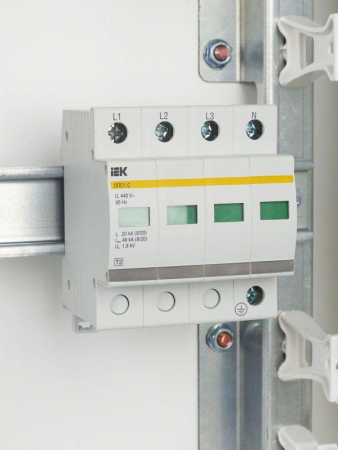 MOP20-4-C Ограничитель перенапряжения ОПС1-C 4P KARAT IEK 