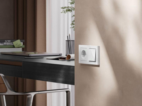 ATN000113Z Выключатель 1-кл. AtlasDesign Smart 10А (сх. 1) L+N с подсветкой Zigbee механизм бел. SE 