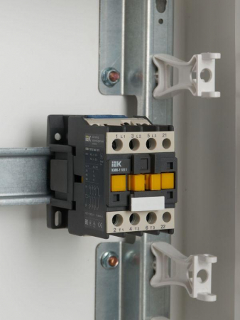 KKM11-018-230-01 Контактор КМИ-11811 18А 230В/АС3 1НЗ KARAT IEK 